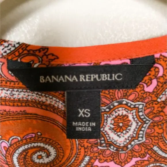Banana Republic Red Paisley Blouse - Picture 4 of 5